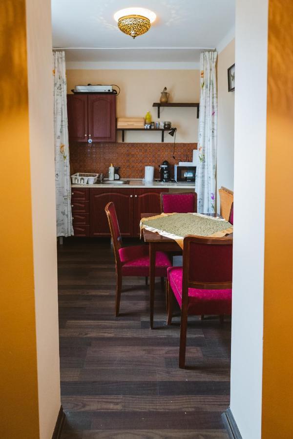 Hotel Rozsakert Vendeghaz Romhány Exteriér fotografie