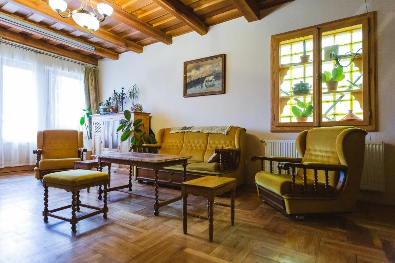 Hotel Rozsakert Vendeghaz Romhány Exteriér fotografie