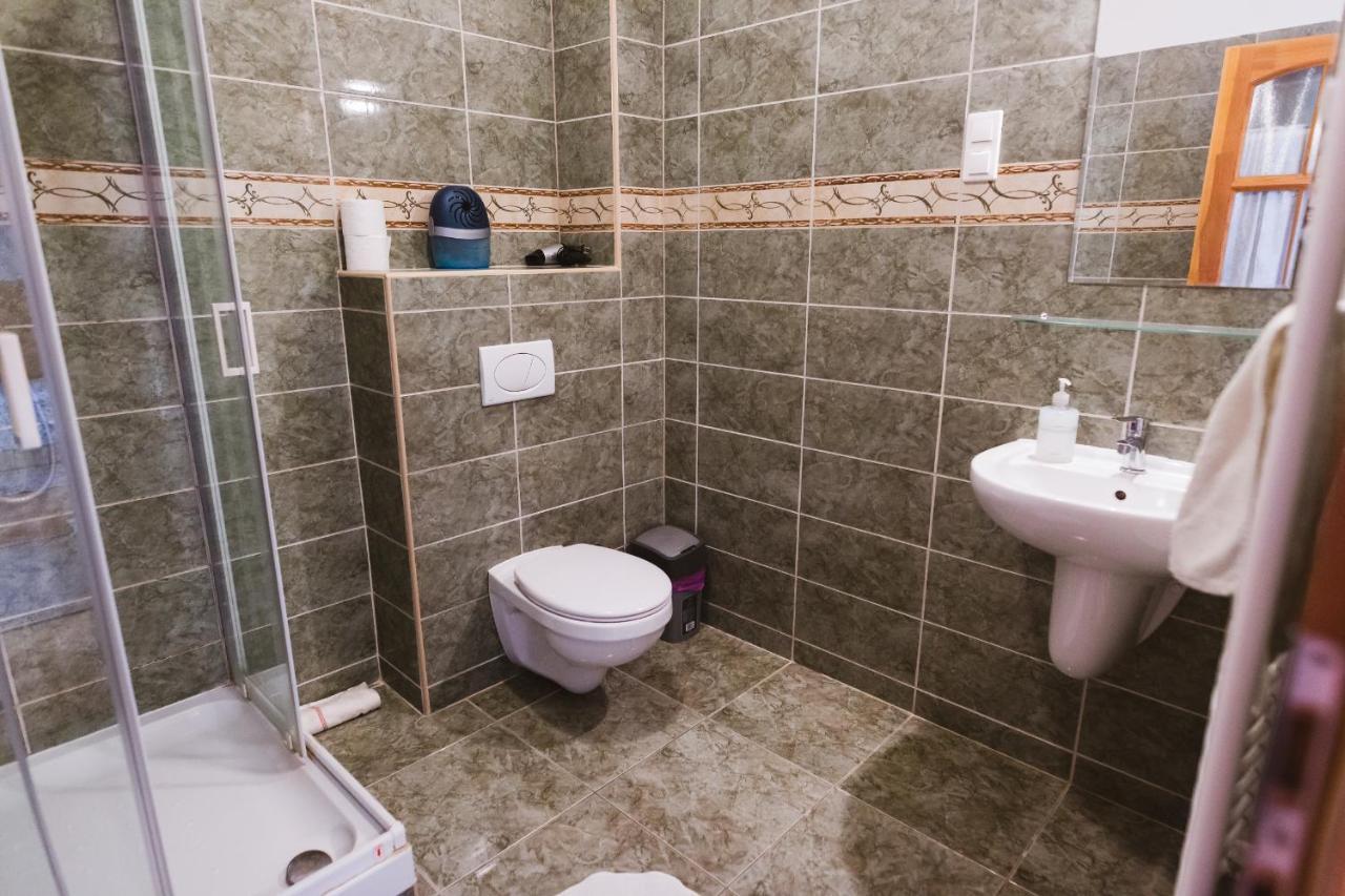 Hotel Rozsakert Vendeghaz Romhány Exteriér fotografie