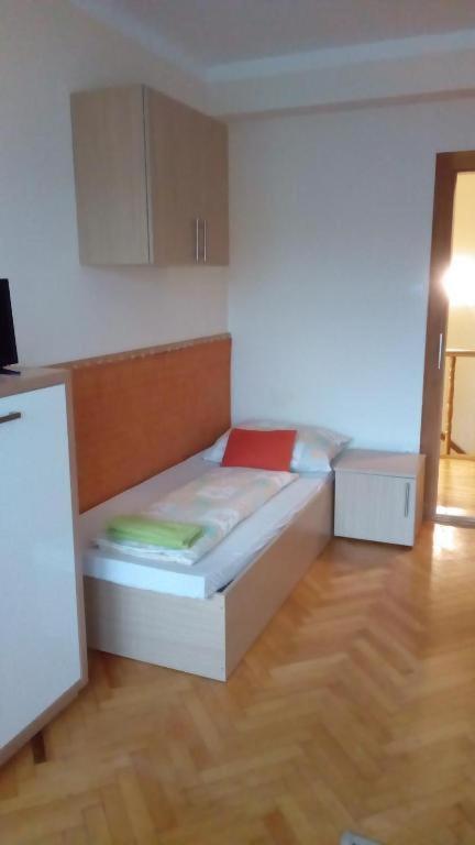 Hotel Rozsakert Vendeghaz Romhány Exteriér fotografie
