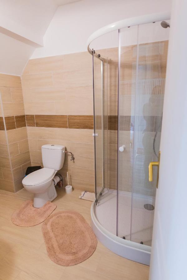Hotel Rozsakert Vendeghaz Romhány Exteriér fotografie