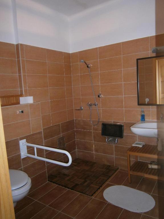 Hotel Rozsakert Vendeghaz Romhány Exteriér fotografie
