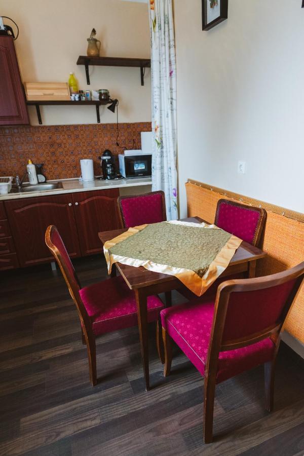 Hotel Rozsakert Vendeghaz Romhány Exteriér fotografie